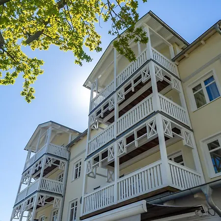Seerose - 11 Apartment Sellin (Rugen)